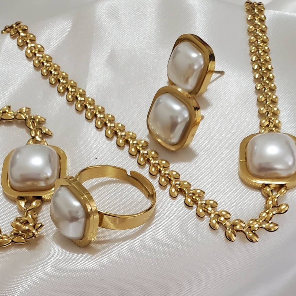 18K Gold Plated Stainless Steel Square Pearl Jewelry sets